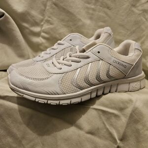 DIXING Ladies Cushoined White And Off White Athletic Shoes Size 7.5